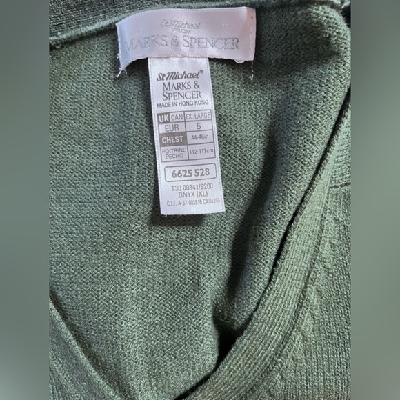 Marks and Spencer’s Men’s XL Green Sweater! - Picture 4 of 7